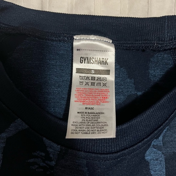 Blue Camo workout top - Picture 3 of 3